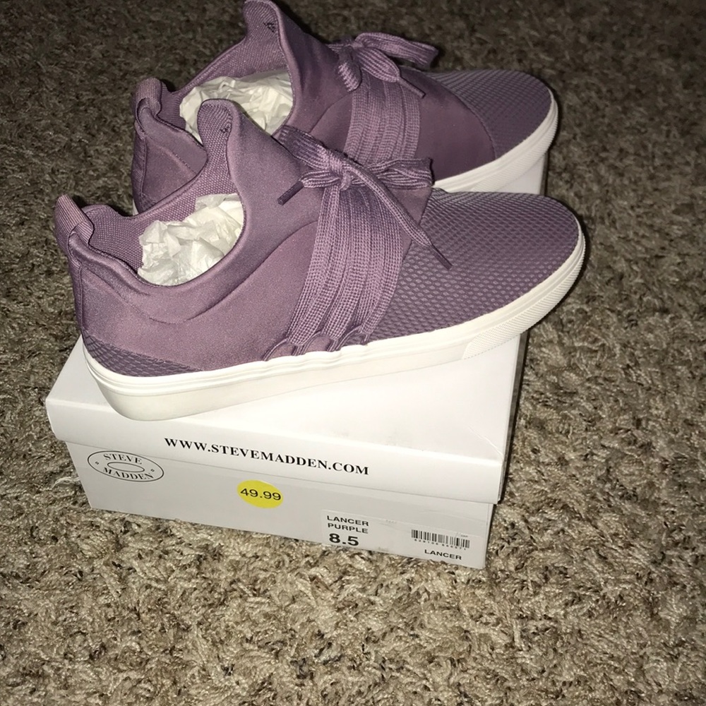 Brand new Steve Madden sneakers